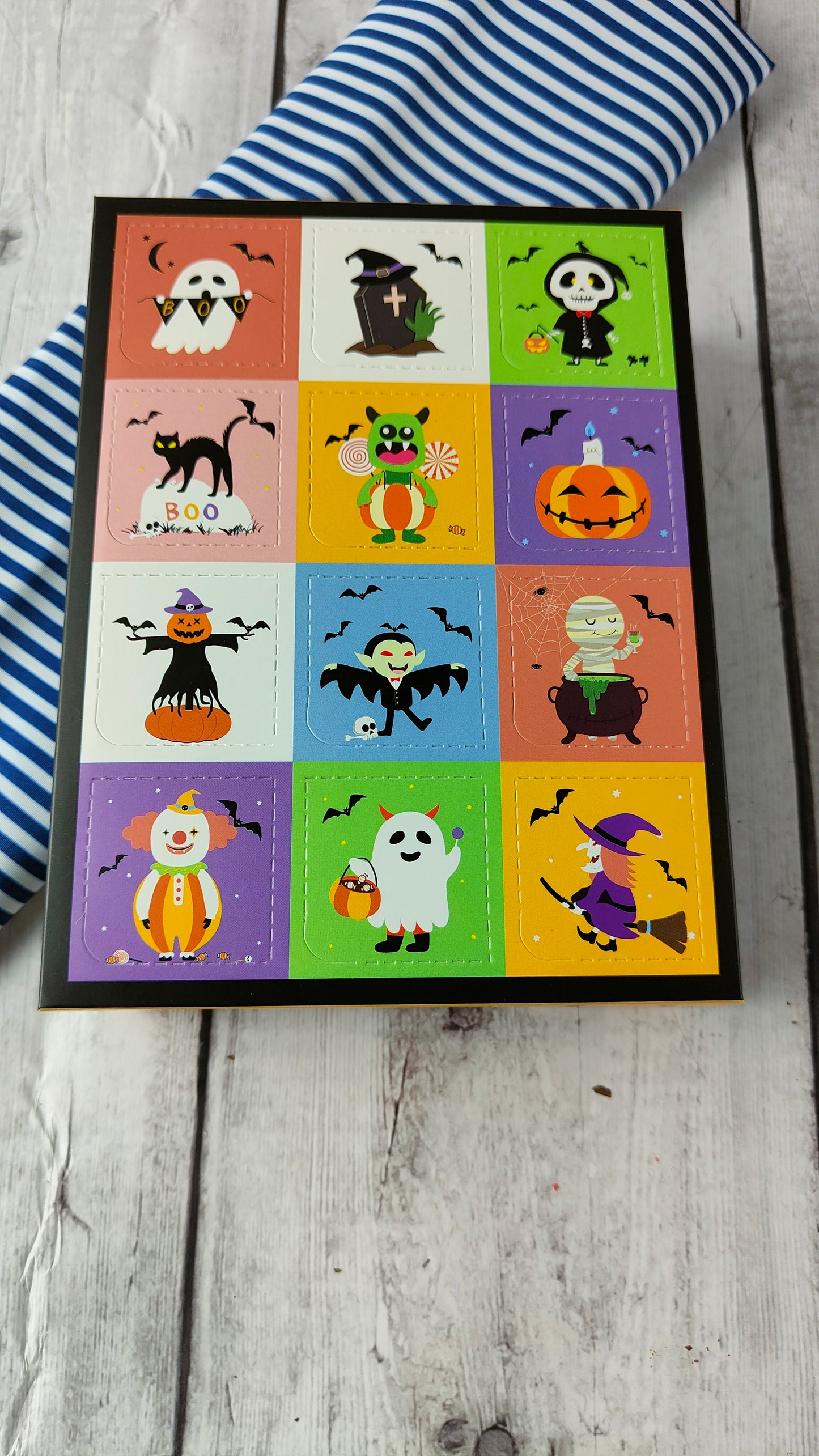 Caixa surpresa de 12 chocolates Halloween