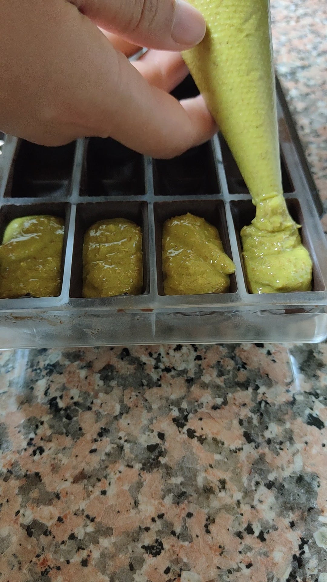 Mini troncos Dubai (Caixa 8 uni)