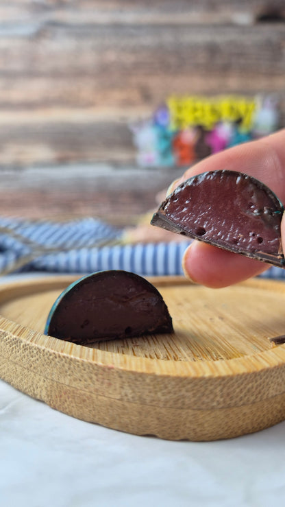 Caixa 9 bombons recheados pintados à mão